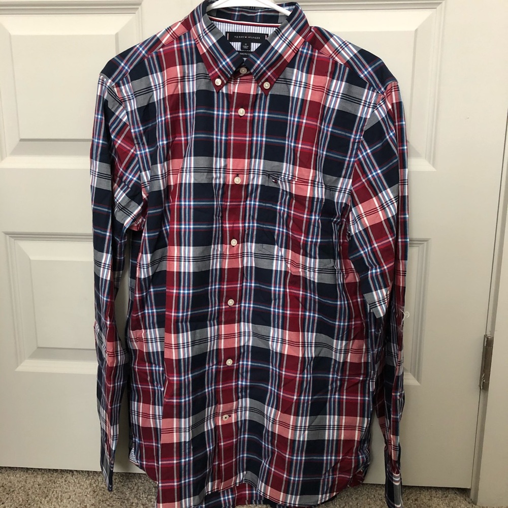 Tommy Hilfiger Plaid Button-Up Shirt
